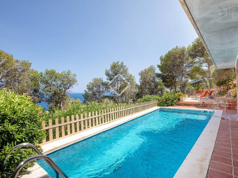 Foto ad15f071-414a-4820-87b7-f6929ac5a39d. Chalet villa en excelentes condiciones con fantásticas vistas al mar y licencia turística, en venta , costa brava en Tamariu