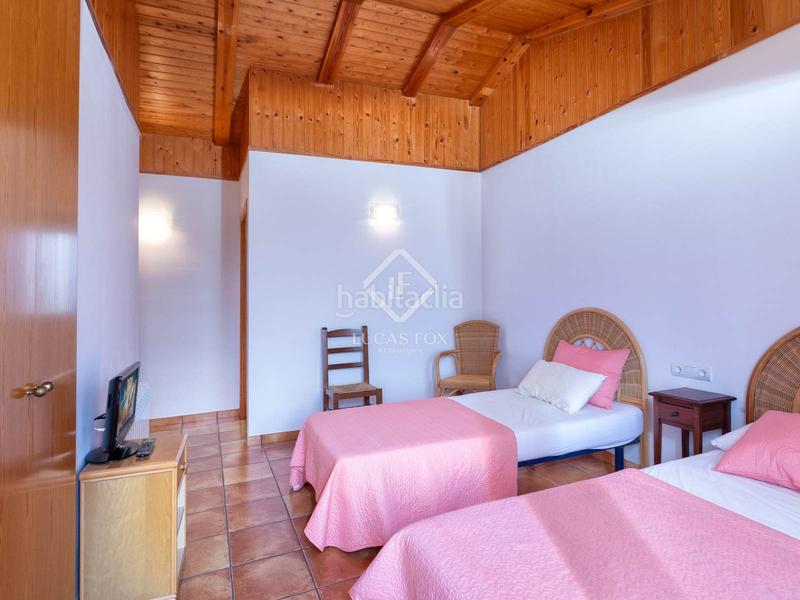 Foto dc9f8d1c-22cf-4913-9adb-f9341101b7bb. Chalet villa en excelentes condiciones con fantásticas vistas al mar y licencia turística, en venta , costa brava en Tamariu