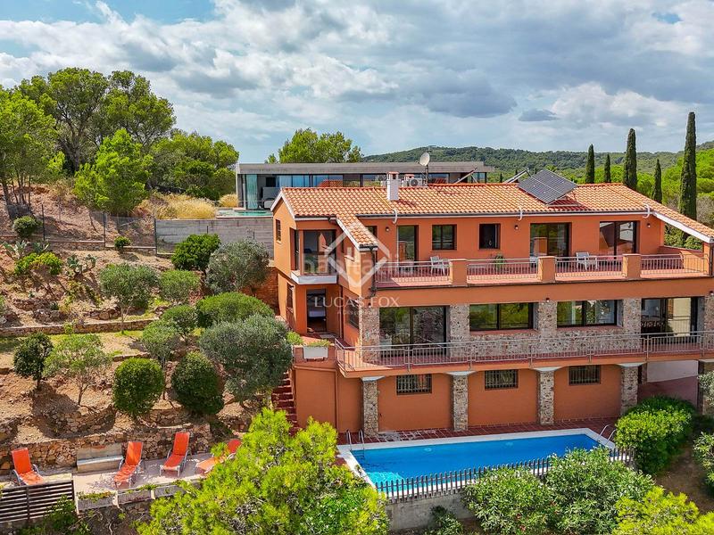 Foto dd44d4d4-f319-4d50-b50c-ae6e6f32ba5e. Chalet villa en excelentes condiciones con fantásticas vistas al mar y licencia turística, en venta , costa brava en Tamariu