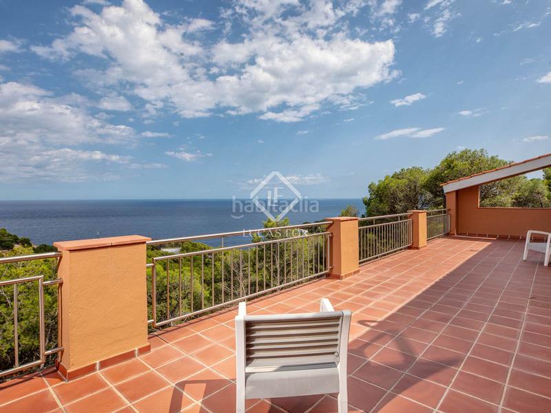 Foto f16fbbf6-48e7-4b4c-abdc-d29dbb7bb74a. Chalet villa en excelentes condiciones con fantásticas vistas al mar y licencia turística, en venta , costa brava en Tamariu