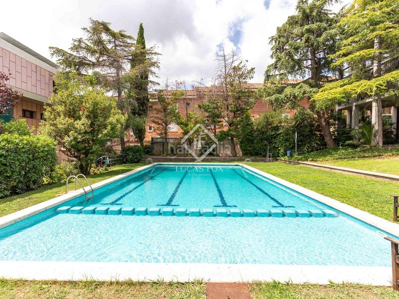 Foto ab1045ab-f91b-4902-a004-0d1990ce2fc4. Miete etagenwohnung mit heizung parking pool in Finestrelles Esplugues de Llobregat