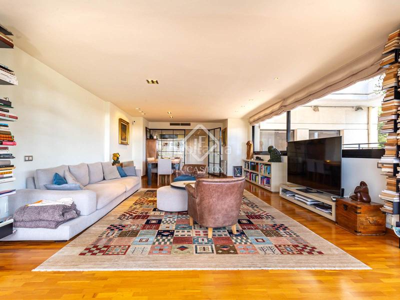 Foto 1d73f97c-1012-4695-8040-7d8dcc7f305b. Rent flat with heating parking pool in Finestrelles Esplugues de Llobregat