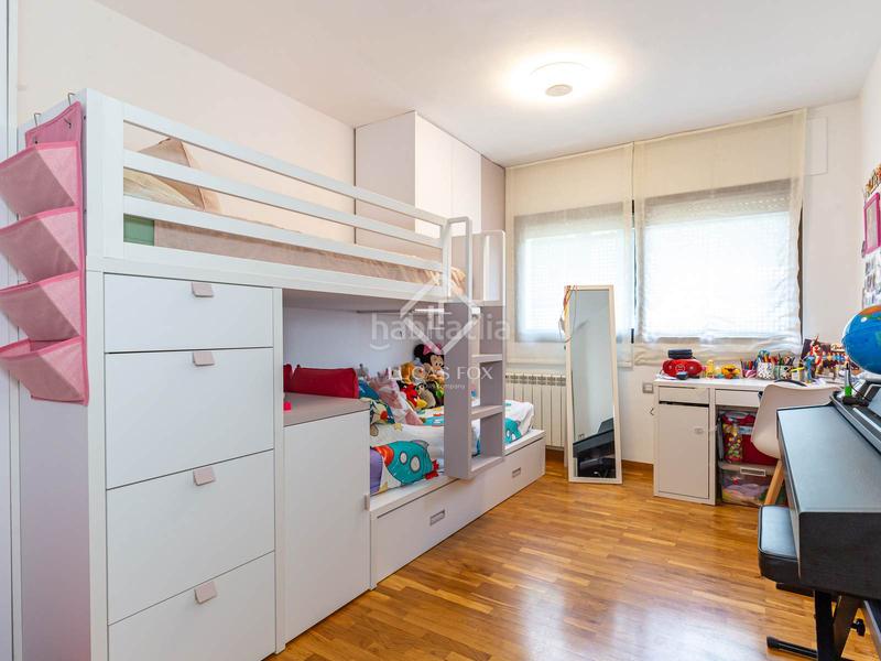 Foto 6eae2909-06b0-4913-aefd-68a3867e1af7. Rent flat with heating parking pool in Finestrelles Esplugues de Llobregat