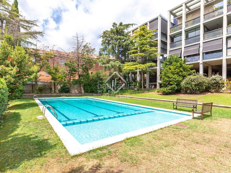 Foto d11a79ee-fb72-4845-aaf4-4f7df5abdbd7. Rent flat with heating parking pool in Finestrelles Esplugues de Llobregat