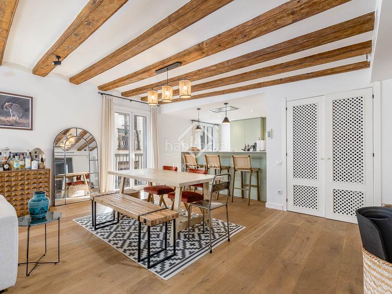 Foto 4a4a8c00-7d86-4193-a2a2-d27158378507. Ático precioso ático de 2 dormitorios con 44m terraza en venta en el born en Barcelona