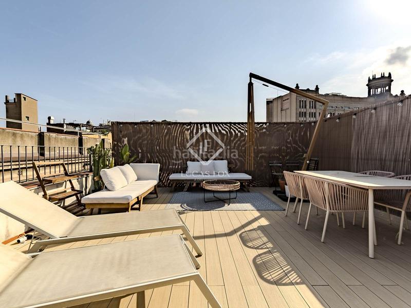 Foto 80b862f7-9b00-41c3-b052-f5b4a13d28e1. Ático precioso ático de 2 dormitorios con 44m terraza en venta en el born en Barcelona