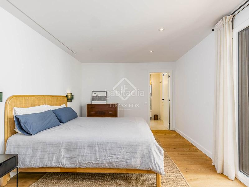 Foto e4baea93-603e-475a-8009-3af6989014ba. Ático precioso ático de 2 dormitorios con 44m terraza en venta en el born en Barcelona