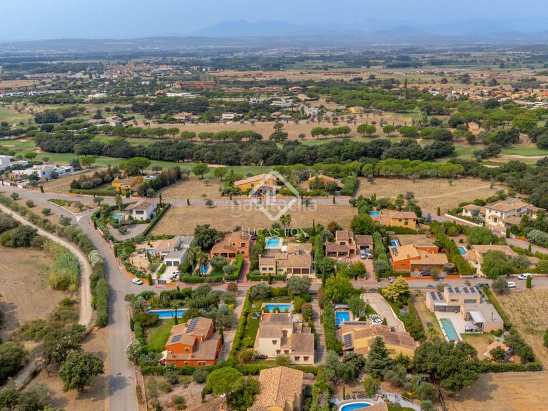 Foto 53052cc7-33be-4ce0-a3fe-ccef8eccc8d4. Chalet con riscaldamento parcheggio piscina in Peralada