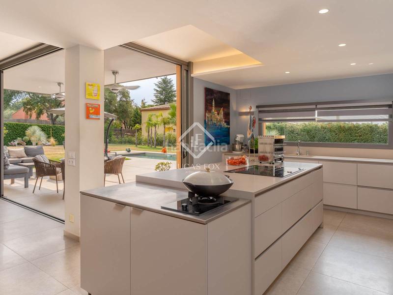 Foto 935c08b8-af25-48a5-9ddc-0f467741585c. Chalet con riscaldamento parcheggio piscina in Peralada