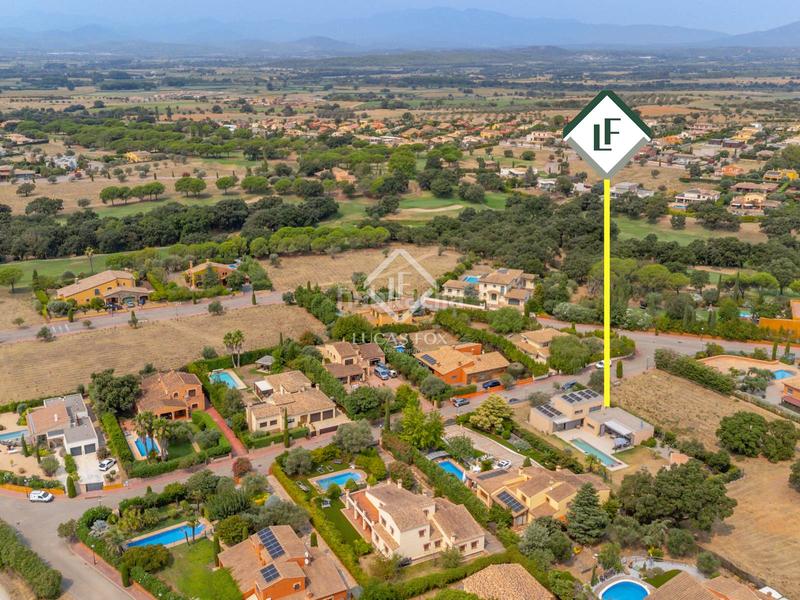 Foto 9c9f5ca7-0988-466e-881e-41f0e6466eb7. Chalet con riscaldamento parcheggio piscina in Peralada