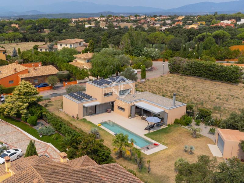 Foto c8ec5bc7-3a7d-4eae-a033-be85c97e641a. Chalet con riscaldamento parcheggio piscina in Peralada