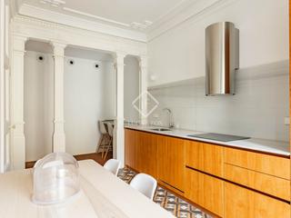 Lloguer Pis a Dreta de l´Eixample. Apartamento modernista reformado de 1 dormitorio con balcón y vi