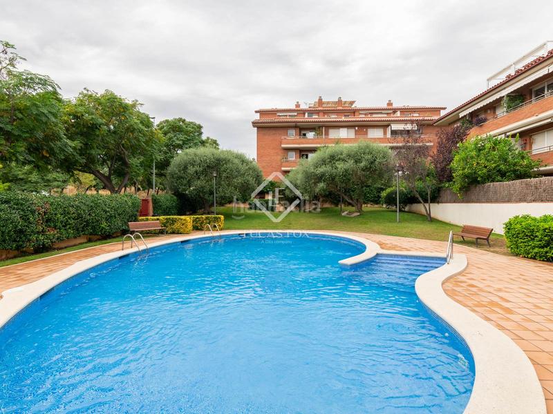 Foto 69ce69ab-1064-4ece-9ec8-fc44f0e62ca8. Piso  en excelentes condiciones de 3 dormitorios en venta en sant cugat, barcelona en Sant Cugat del Vallès