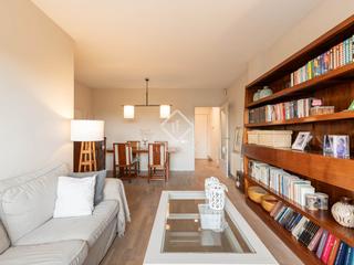 Appartement à Coll Favà. Piso en excelentes condiciones de 3 dormitorios en venta en sant