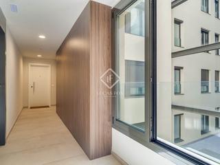 Lloguer Pis a Sagrada Família. Piso de dos habitaciones en excelentes condiciones en alquiler e