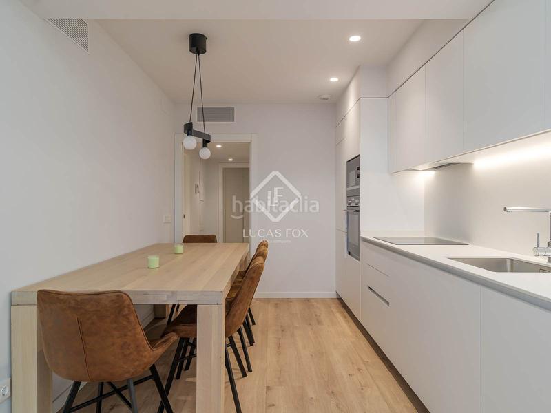 Foto 2d8c3bfe-2e66-43a4-96c5-f5f2d4bfe1d7. Alquiler piso  de dos habitaciones en excelentes condiciones en alquiler en leixample derecho, en Barcelona