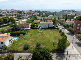 Propriété à Alella. Parcela edificable de 1125m2 en venta en alella, barcelona