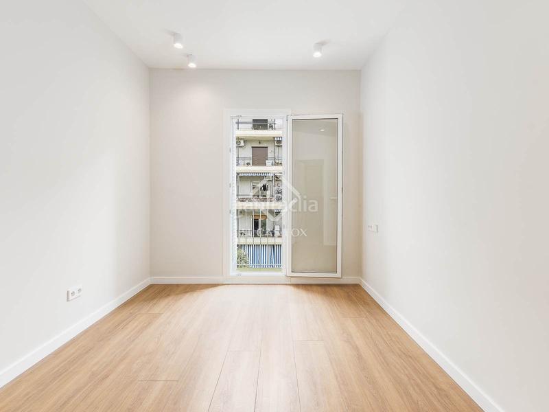 Foto 0024f307-a29e-40a1-bd29-003a4bfe115a. Piso  de obra nueva de 3 dormitorios con 6m terraza en venta en eixample derecho en Barcelona