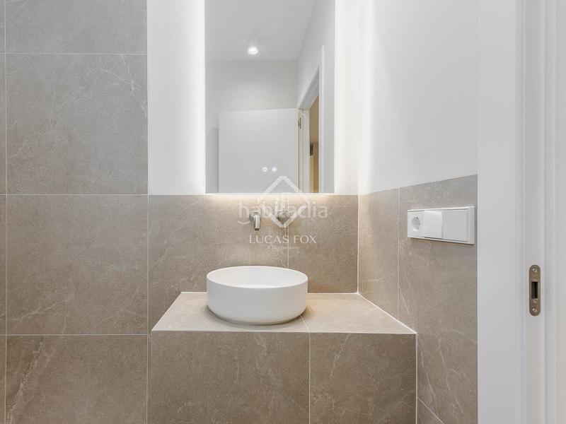 Foto 39e40022-4f6a-44e8-9653-f7c45e4cd3dc. Piso  de obra nueva de 3 dormitorios con 6m terraza en venta en eixample derecho en Barcelona