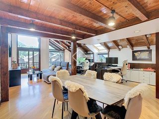 Pis a Ordino-Ansalonga-Sornás. Piso dúplex de estilo rústico, reformado integralmente, con 4 do
