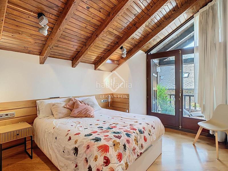 Foto 9fe2cce4-b88a-415f-ba3a-383fdf4d7d5b. Piso  dúplex de estilo rústico, reformado integralmente, con 4 dormitorios en venta en ordino, andorra en Madrid