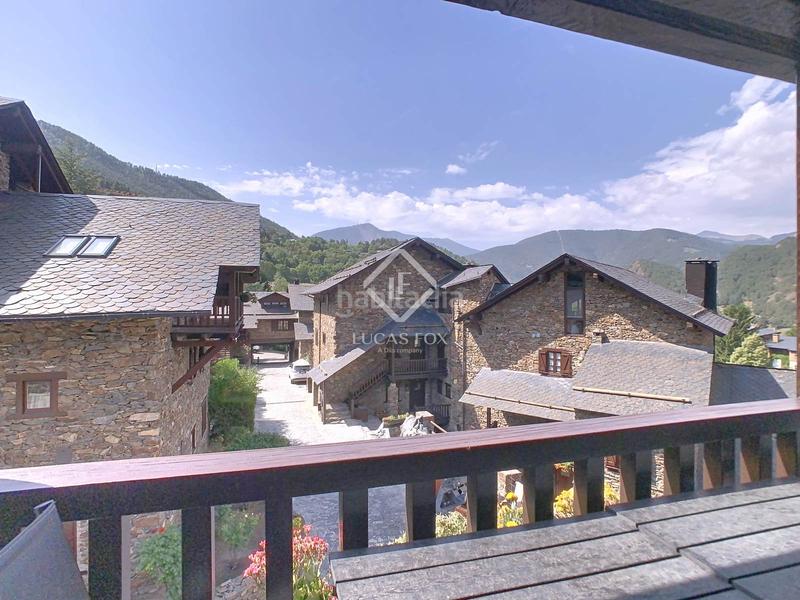 Foto b4f2ae1d-1b83-48ed-92a8-1705d9b6a40e. Piso  dúplex de estilo rústico, reformado integralmente, con 4 dormitorios en venta en ordino, andorra en Madrid