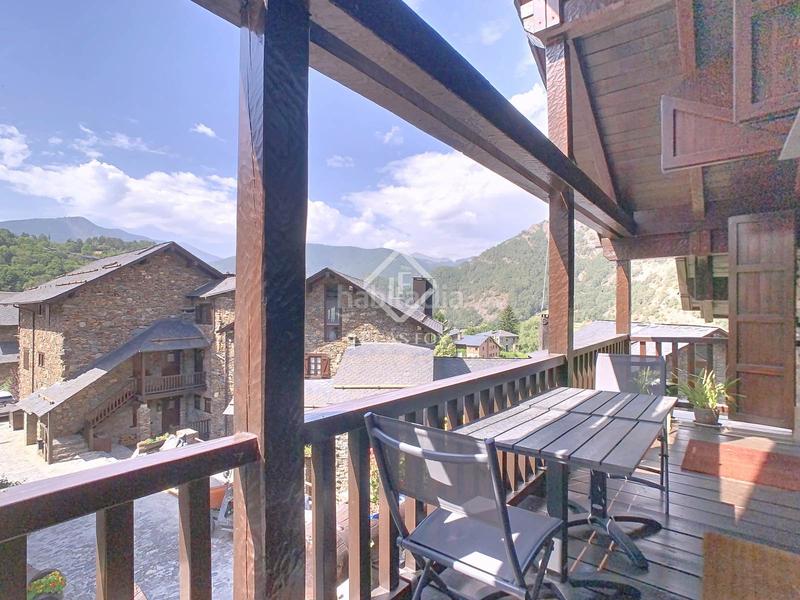 Foto db2028ea-5acd-43a7-a652-6d1a4d0b8a74. Piso  dúplex de estilo rústico, reformado integralmente, con 4 dormitorios en venta en ordino, andorra en Madrid
