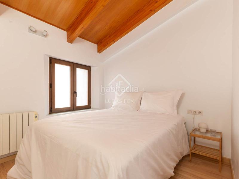 Foto 17c5e567-73ff-4ad5-985c-e5254e65150e. Chalet antigua casa de pueblo en excelentes condiciones con 2 dormitorios en venta centro, barcelona en Sant Just Desvern