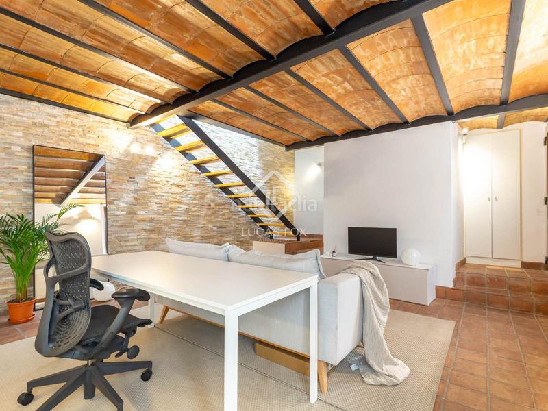 Foto 207bfdfb-5ff2-4e8a-9f9c-b8c6248404ec. Chalet antigua casa de pueblo en excelentes condiciones con 2 dormitorios en venta centro, barcelona en Sant Just Desvern