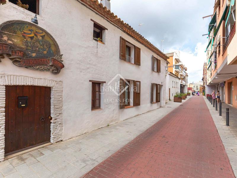 Foto 311ab823-f34e-4199-bb25-baead9c84120. Chalet antigua casa de pueblo en excelentes condiciones con 2 dormitorios en venta centro, barcelona en Sant Just Desvern