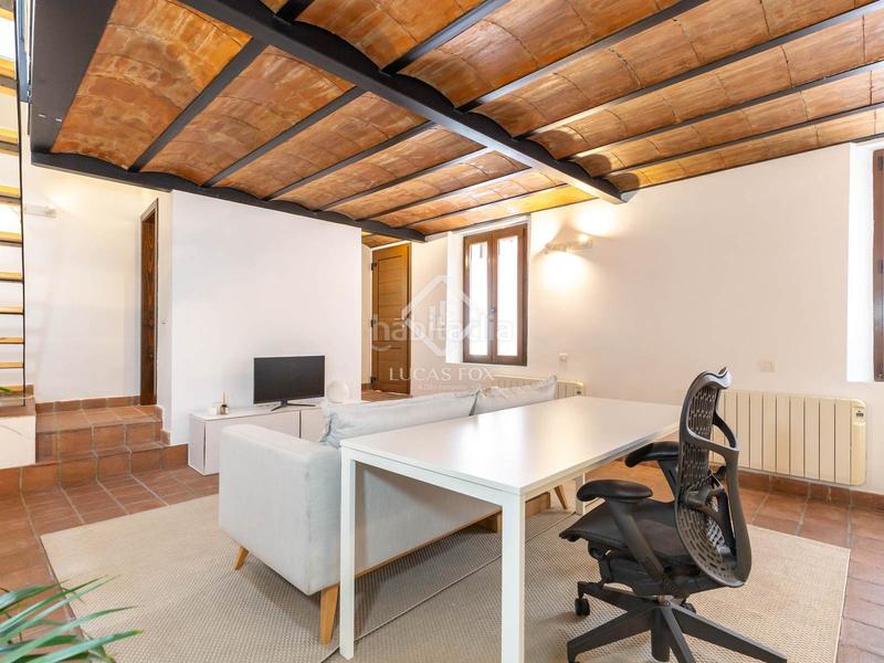 Foto 3d8e7dc7-099c-4c16-911c-857d7a72c645. Chalet antigua casa de pueblo en excelentes condiciones con 2 dormitorios en venta centro, barcelona en Sant Just Desvern