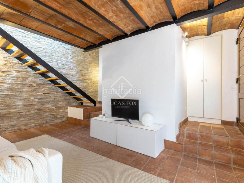 Foto 68fe6a5b-d9dd-4172-8191-42f62585d671. Chalet antigua casa de pueblo en excelentes condiciones con 2 dormitorios en venta centro, barcelona en Sant Just Desvern