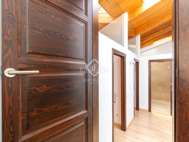 Foto 8e3f1d84-dd8a-4d43-a1f8-e7325b96ca16. Chalet antigua casa de pueblo en excelentes condiciones con 2 dormitorios en venta centro, barcelona en Sant Just Desvern