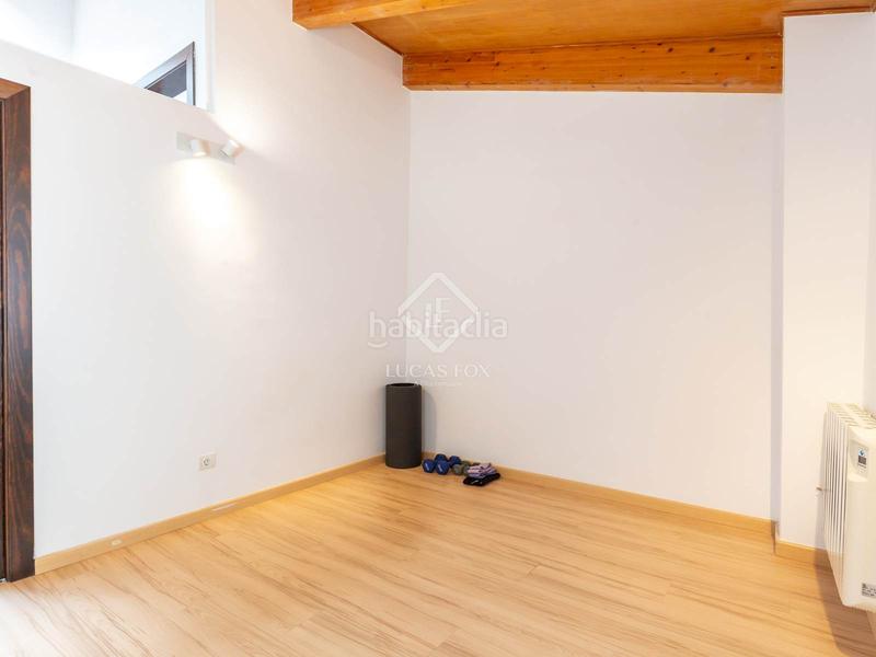 Foto ebf2df61-5fd0-4fdf-97f6-0c5a537ff939. Chalet antigua casa de pueblo en excelentes condiciones con 2 dormitorios en venta centro, barcelona en Sant Just Desvern