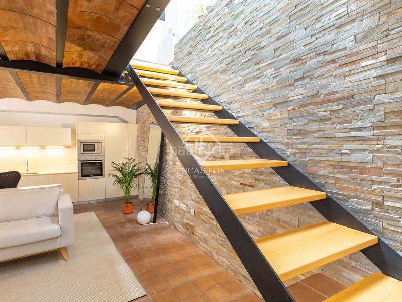 Foto f3d7986a-0f96-4cc2-95c5-62527e8fb594. Chalet antigua casa de pueblo en excelentes condiciones con 2 dormitorios en venta centro, barcelona en Sant Just Desvern