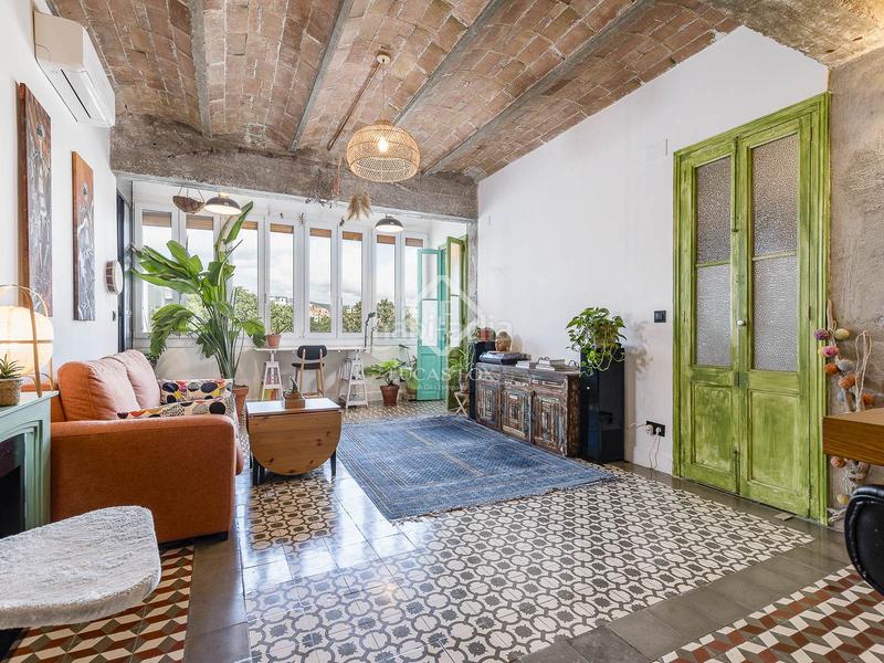 Foto 0469e388-8062-42d2-8792-415e7c5e2a17. Piso exclusiva vivienda con elementos originales en venta en el eixample derecho . en Barcelona