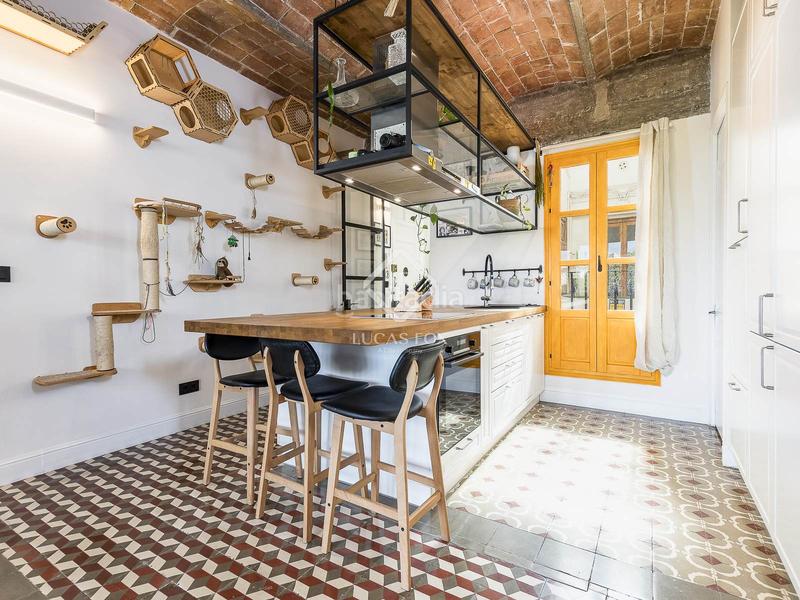 Foto 1a483ac1-cd4d-43fd-b361-e89151c7d552. Piso exclusiva vivienda con elementos originales en venta en el eixample derecho . en Barcelona