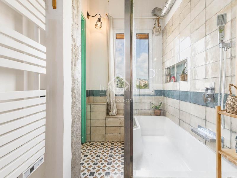 Foto 4eebf456-27c4-4181-9194-a08034a44535. Piso exclusiva vivienda con elementos originales en venta en el eixample derecho . en Barcelona