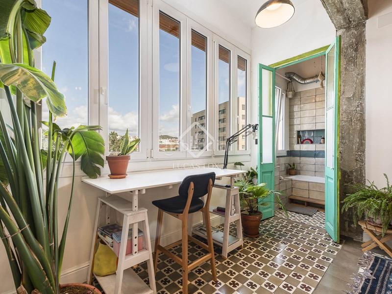 Foto 7623384d-dd04-4368-a209-45c20d5f7bba. Piso exclusiva vivienda con elementos originales en venta en el eixample derecho . en Barcelona