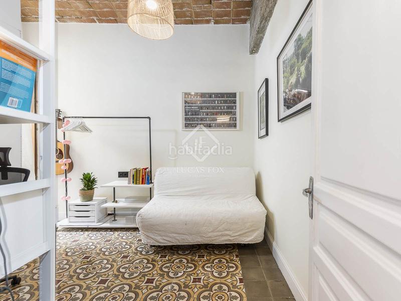 Foto 8bffb87d-d9da-4c11-99c5-be0307848bbe. Piso exclusiva vivienda con elementos originales en venta en el eixample derecho . en Barcelona