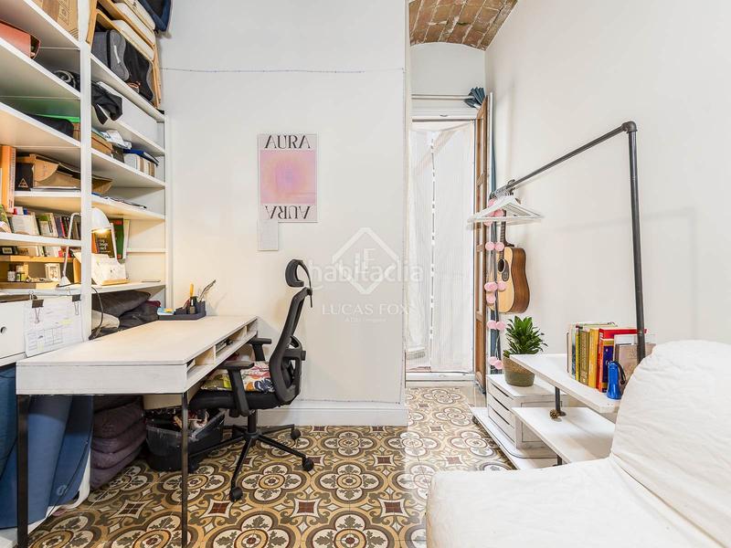 Foto c1b885e1-3ee1-4ea1-ab91-f3d72a450b78. Piso exclusiva vivienda con elementos originales en venta en el eixample derecho . en Barcelona