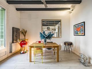 Pis a La Nova Esquerra de l´Eixample. Encantador piso en finca regia de 1920 con elementos originales