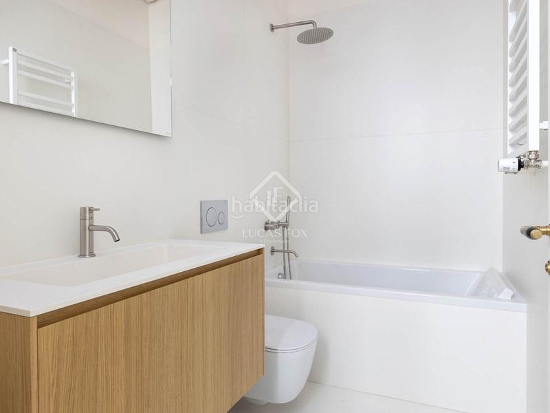 Foto 2b50851f-a732-4ef4-b2cf-90a3438c57af. Rent flat with heating pool in Dreta de l´Eixample Barcelona