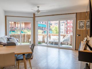 Appartamento in Sagrada Família. Piso en excelentes condiciones de 4 dormitorios con 15m terraza