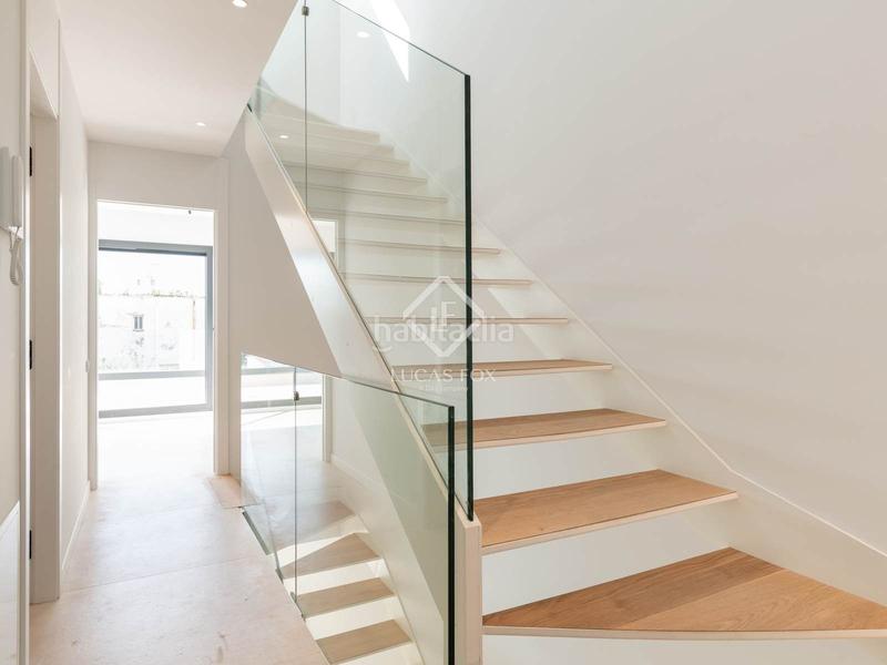 Foto 168a3040-5164-47f6-816d-f051cf8ce7d0. Chalet avec parking piscine dans Lluminetes Castelldefels