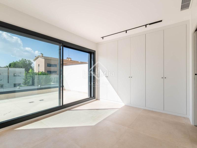 Foto 46207cd7-8076-48a0-b9ab-f5c814ab93e6. Chalet avec parking piscine dans Lluminetes Castelldefels