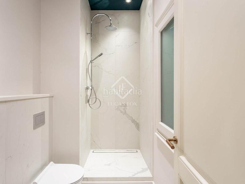 Foto ad19d6bf-7a92-467e-b49b-b410b03ba1f6. Rent flat with heating in Raval Barcelona