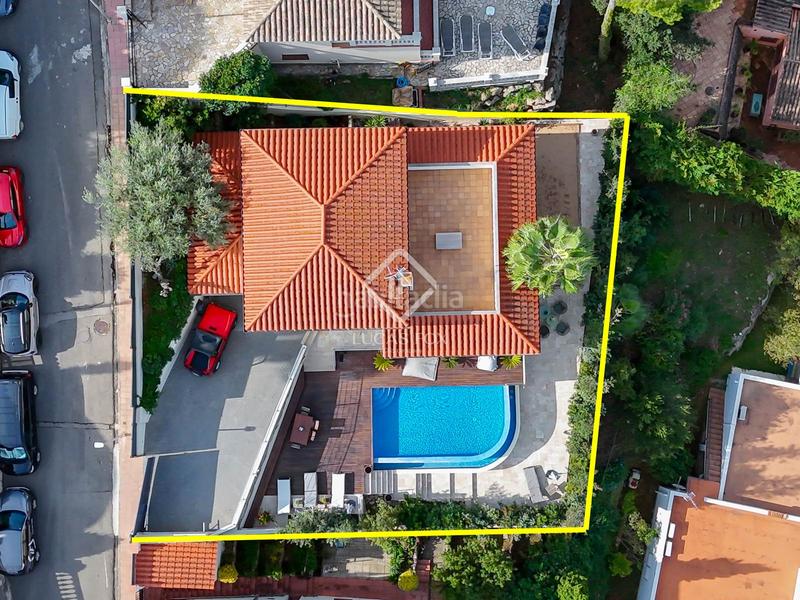 Foto a6f4deff-6b0e-44ed-9695-d7b6c1f2107f. Xalet amb calefacció aparcament piscina a Sa Riera-Sa Fontansa Begur