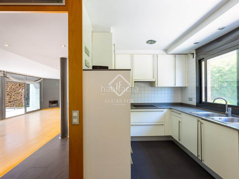 Foto 3fa83a3e-df30-407e-b348-d25fb6c9bb46. Chalet con riscaldamento parcheggio piscina in Alella