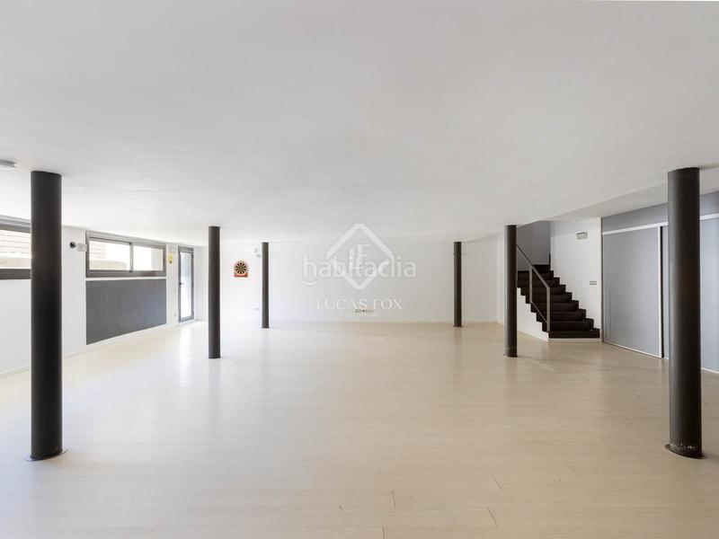 Foto 6070ed0b-f4eb-49d2-b21e-047139d3a148. Chalet con riscaldamento parcheggio piscina in Alella